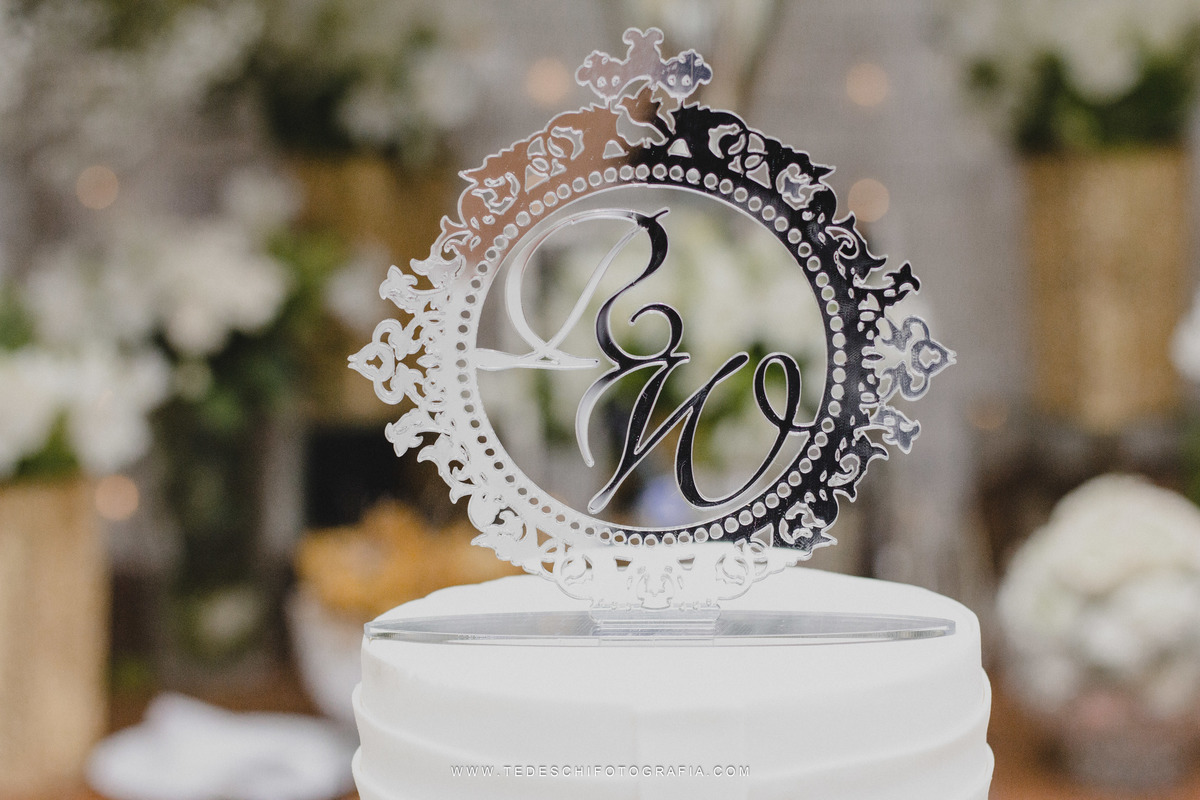 Casamento, Guararema, Fv Decoração e Assessoria, Dj Renam Mathias, Buffet Brion, Sitio Pintado, decoração de casamento, vestido de noiva, flores, maquiagem noiva, regis click mais, cabine de foto, mogi das cruzes, carro de noiva, aliança, noivo, terno