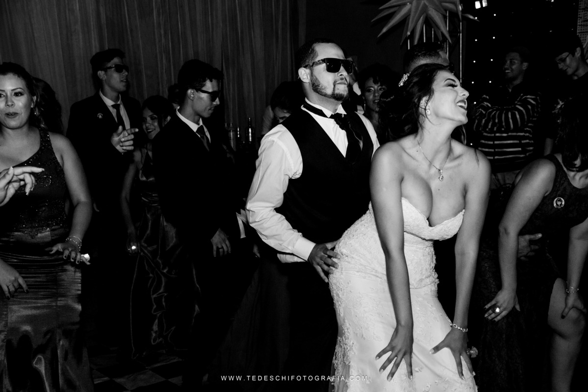 Casamento, Guararema, Fv Decoração e Assessoria, Dj Renam Mathias, Buffet Brion, Mogi das Cruzes, decoração de casamento, vestido de noiva, flores, maquiagem noiva, cabine de foto, carro da noiva, noivado mogi das cruzes, mansão das noivas, Gisele Grenza