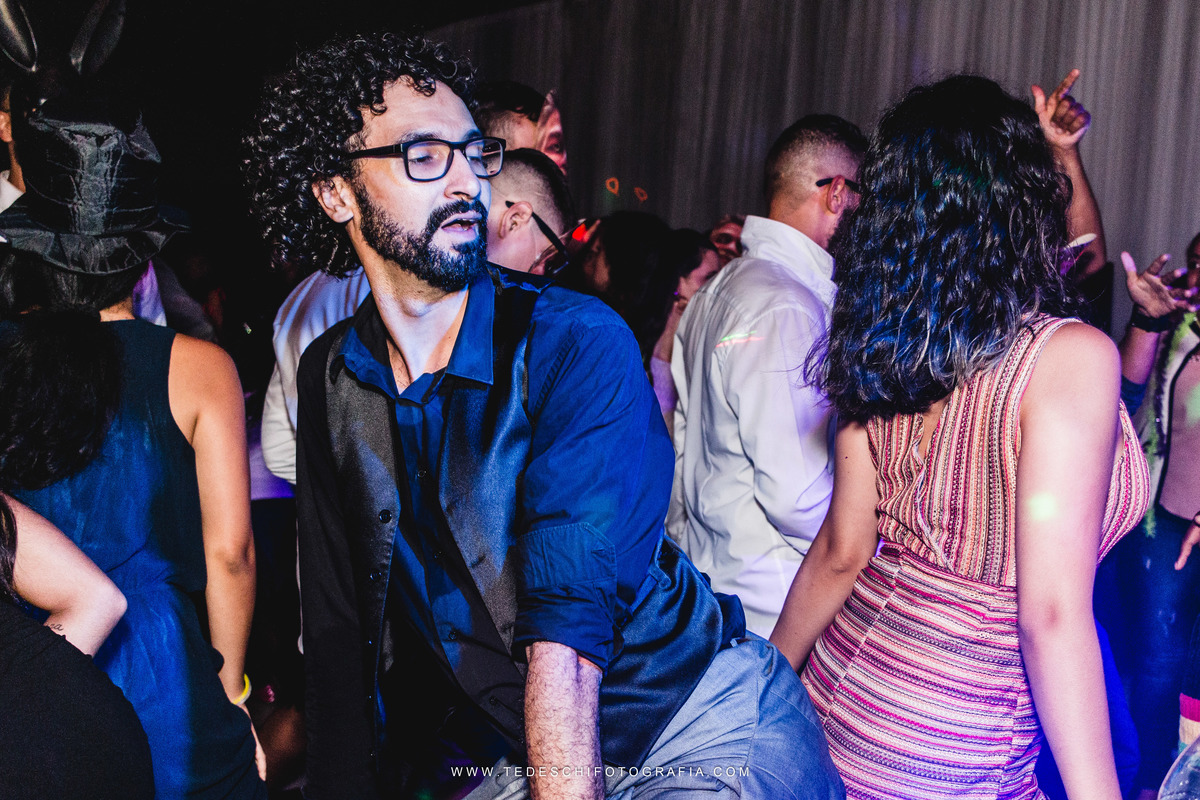 Casamento, Guararema, Fv Decoração e Assessoria, Dj Renam Mathias, Buffet Brion, Mogi das Cruzes, decoração de casamento, vestido de noiva, flores, maquiagem noiva, cabine de foto, carro da noiva, noivado mogi das cruzes, mansão das noivas, Gisele Grenza