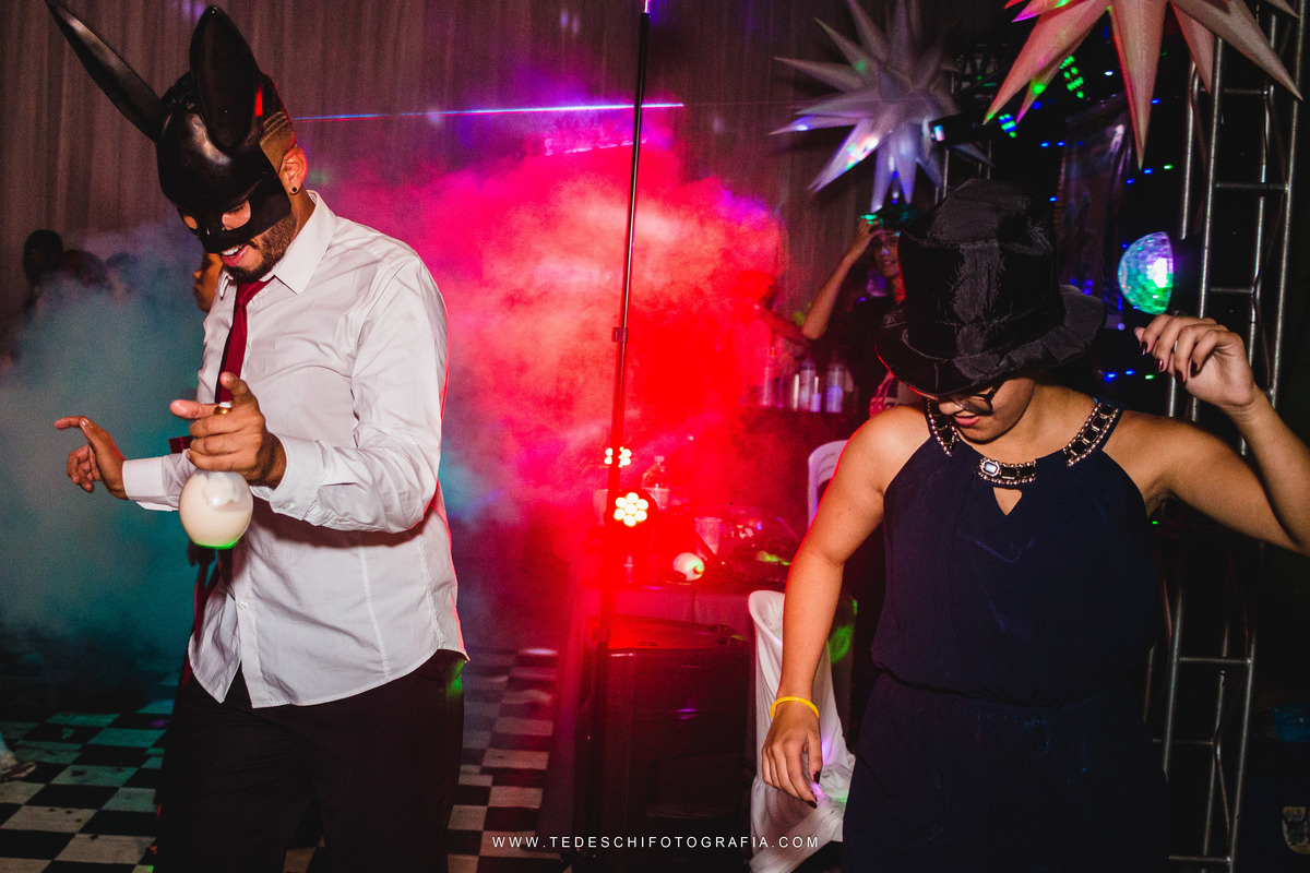 Casamento, Guararema, Fv Decoração e Assessoria, Dj Renam Mathias, Buffet Brion, Mogi das Cruzes, decoração de casamento, vestido de noiva, flores, maquiagem noiva, cabine de foto, carro da noiva, noivado mogi das cruzes, mansão das noivas, Gisele Grenza