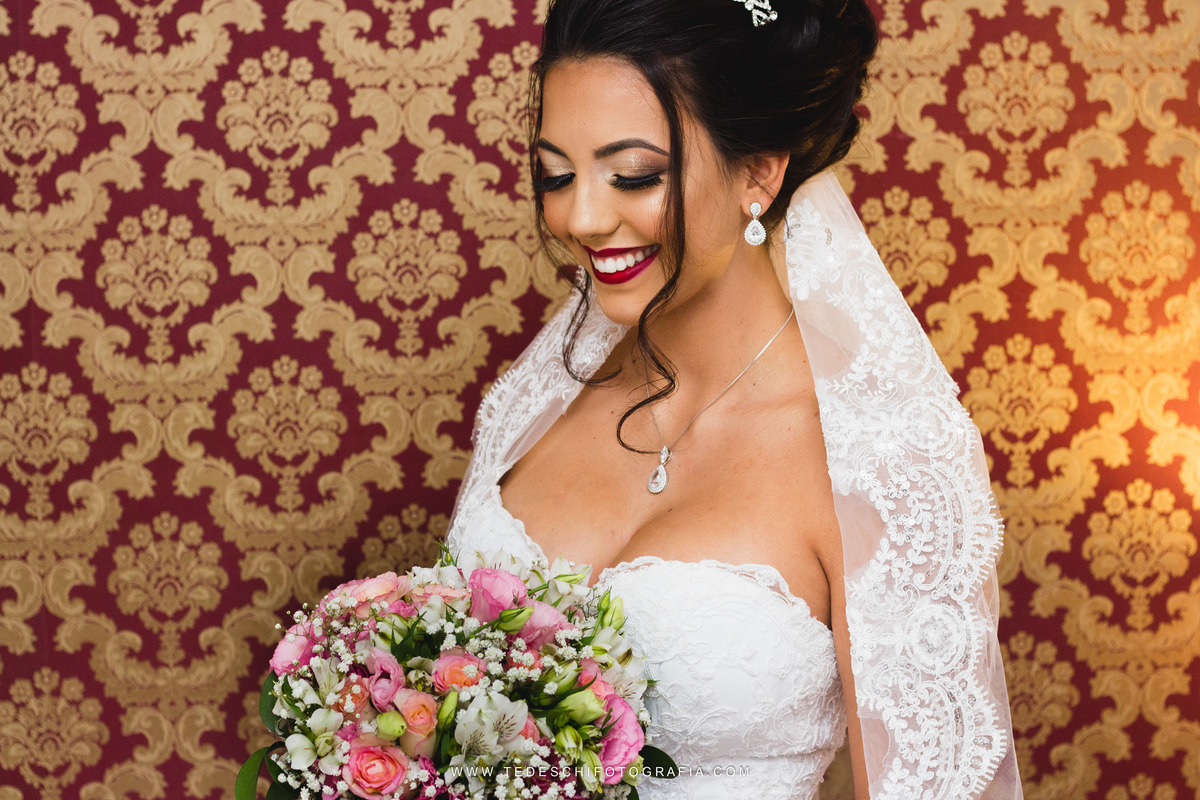 Casamento, Guararema, Fv Decoração e Assessoria, Dj Renam Mathias, Buffet Brion, Mogi das Cruzes, decoração de casamento, vestido de noiva, flores, maquiagem noiva, cabine de foto, carro da noiva, noivado mogi das cruzes, mansão das noivas, Gisele Grenza