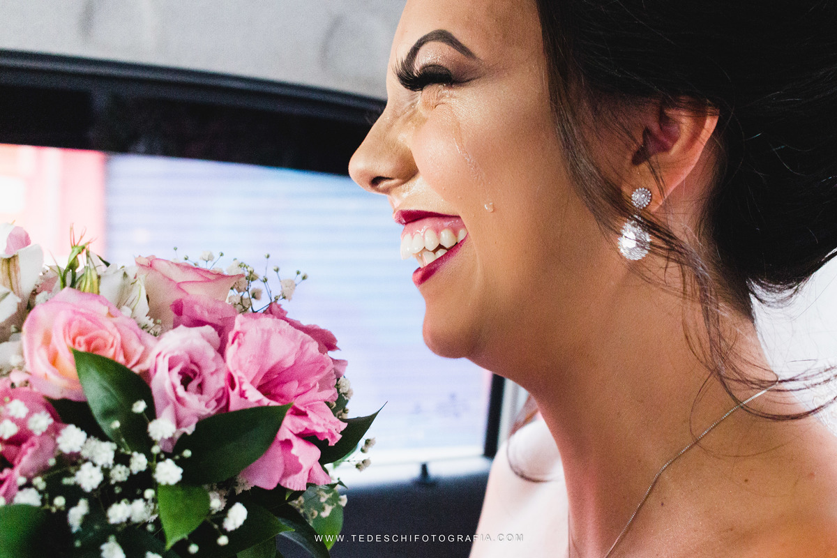 Casamento, Guararema, Fv Decoração e Assessoria, Dj Renam Mathias, Buffet Brion, Mogi das Cruzes, decoração de casamento, vestido de noiva, flores, maquiagem noiva, cabine de foto, carro da noiva, noivado mogi das cruzes, mansão das noivas, Gisele Grenza