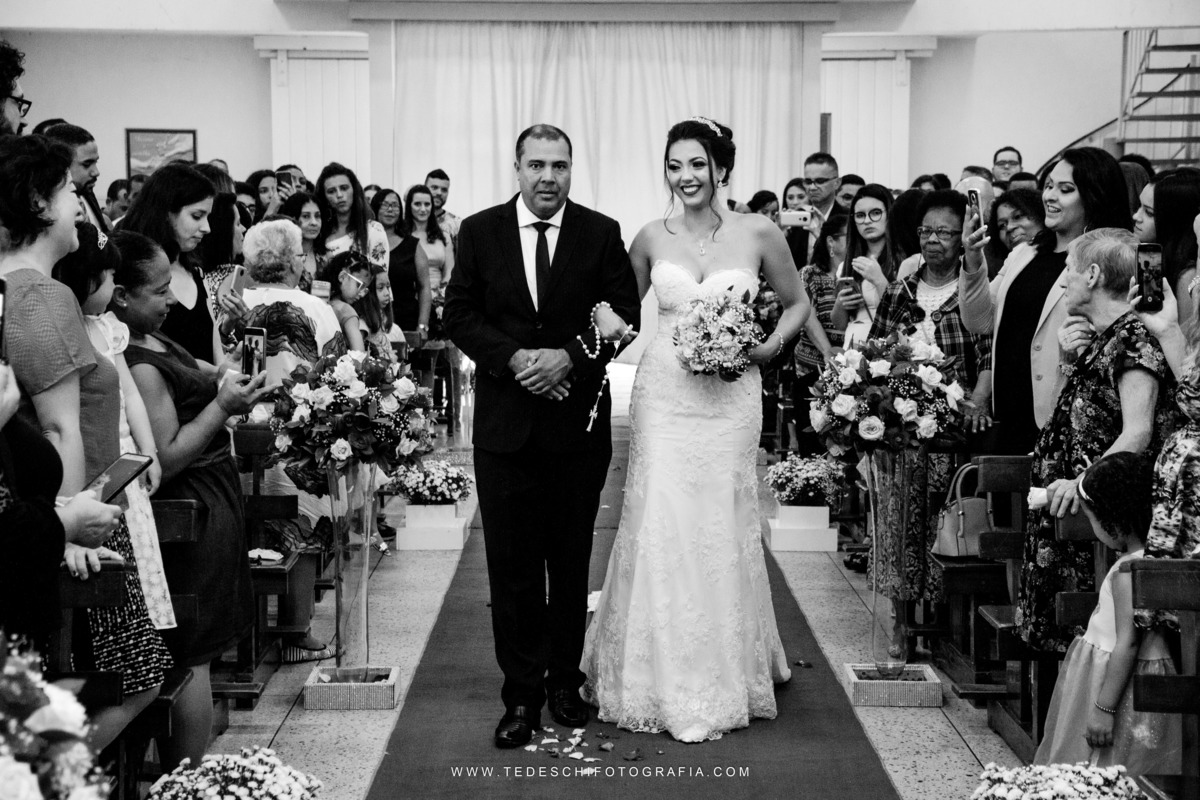 Casamento, Guararema, Fv Decoração e Assessoria, Dj Renam Mathias, Buffet Brion, Mogi das Cruzes, decoração de casamento, vestido de noiva, flores, maquiagem noiva, cabine de foto, carro da noiva, noivado mogi das cruzes, mansão das noivas, Gisele Grenza