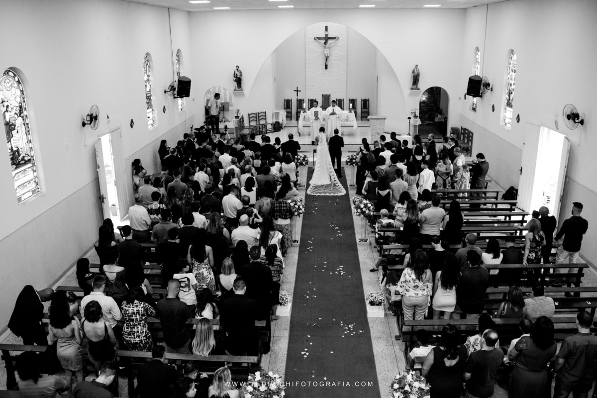Casamento, Guararema, Fv Decoração e Assessoria, Dj Renam Mathias, Buffet Brion, Mogi das Cruzes, decoração de casamento, vestido de noiva, flores, maquiagem noiva, cabine de foto, carro da noiva, noivado mogi das cruzes, mansão das noivas, Gisele Grenza