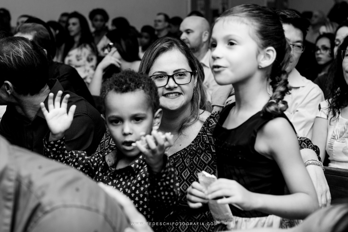 Casamento, Guararema, Fv Decoração e Assessoria, Dj Renam Mathias, Buffet Brion, Mogi das Cruzes, decoração de casamento, vestido de noiva, flores, maquiagem noiva, cabine de foto, carro da noiva, noivado mogi das cruzes, mansão das noivas, Gisele Grenza