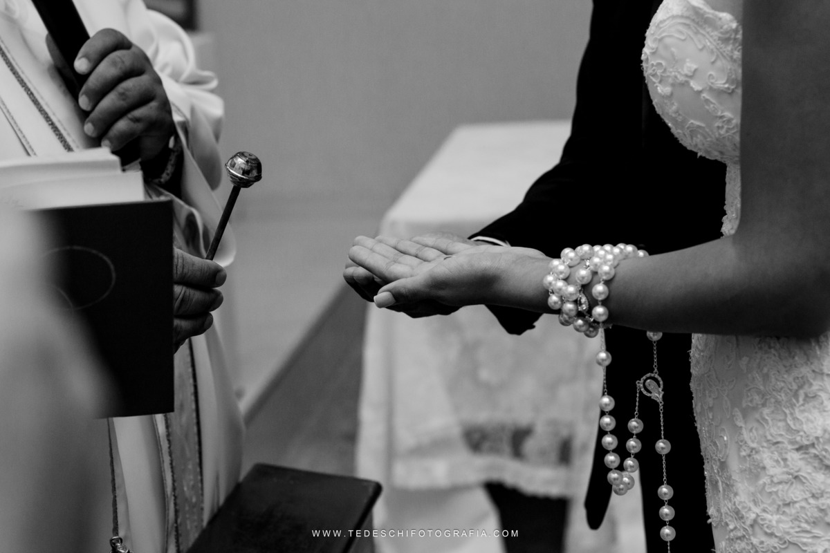 Casamento, Guararema, Fv Decoração e Assessoria, Dj Renam Mathias, Buffet Brion, Mogi das Cruzes, decoração de casamento, vestido de noiva, flores, maquiagem noiva, cabine de foto, carro da noiva, noivado mogi das cruzes, mansão das noivas, Gisele Grenza
