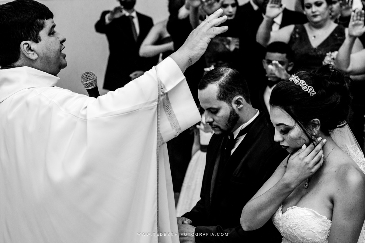 Casamento, Guararema, Fv Decoração e Assessoria, Dj Renam Mathias, Buffet Brion, Mogi das Cruzes, decoração de casamento, vestido de noiva, flores, maquiagem noiva, cabine de foto, carro da noiva, noivado mogi das cruzes, mansão das noivas, Gisele Grenza