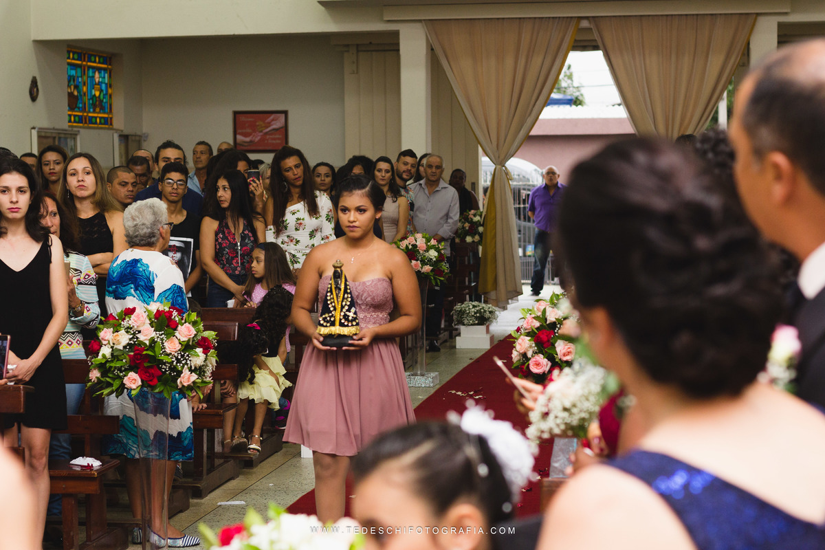 Casamento, Guararema, Fv Decoração e Assessoria, Dj Renam Mathias, Buffet Brion, Mogi das Cruzes, decoração de casamento, vestido de noiva, flores, maquiagem noiva, cabine de foto, carro da noiva, noivado mogi das cruzes, mansão das noivas, Gisele Grenza