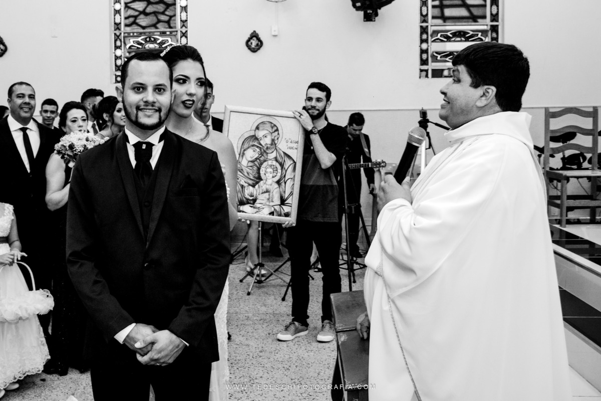 Casamento, Guararema, Fv Decoração e Assessoria, Dj Renam Mathias, Buffet Brion, Mogi das Cruzes, decoração de casamento, vestido de noiva, flores, maquiagem noiva, cabine de foto, carro da noiva, noivado mogi das cruzes, mansão das noivas, Gisele Grenza