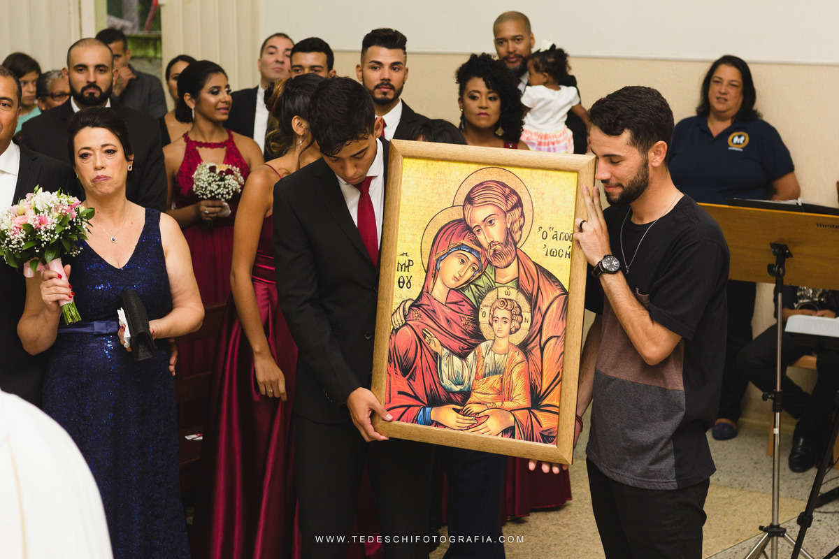 Casamento, Guararema, Fv Decoração e Assessoria, Dj Renam Mathias, Buffet Brion, Mogi das Cruzes, decoração de casamento, vestido de noiva, flores, maquiagem noiva, cabine de foto, carro da noiva, noivado mogi das cruzes, mansão das noivas, Gisele Grenza