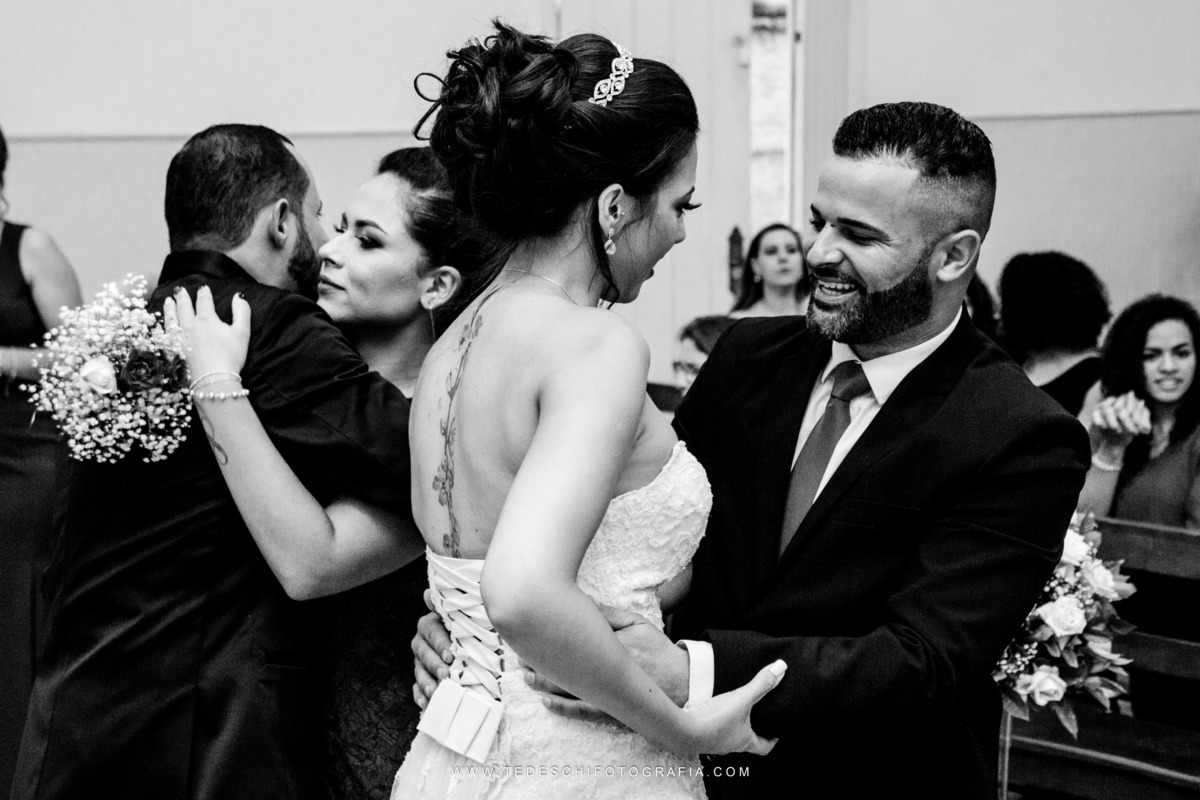 Casamento, Guararema, Fv Decoração e Assessoria, Dj Renam Mathias, Buffet Brion, Mogi das Cruzes, decoração de casamento, vestido de noiva, flores, maquiagem noiva, cabine de foto, carro da noiva, noivado mogi das cruzes, mansão das noivas, Gisele Grenza