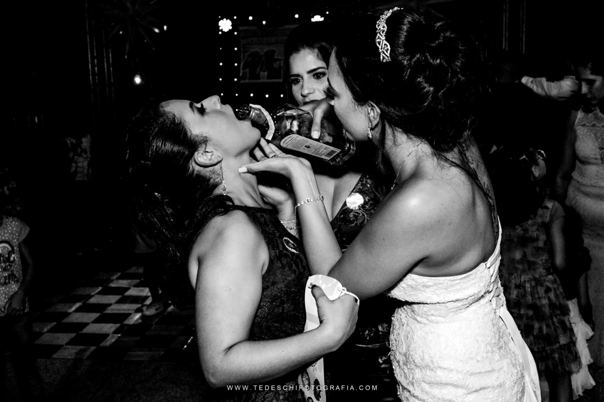 Casamento, Guararema, Fv Decoração e Assessoria, Dj Renam Mathias, Buffet Brion, Mogi das Cruzes, decoração de casamento, vestido de noiva, flores, maquiagem noiva, cabine de foto, carro da noiva, noivado mogi das cruzes, mansão das noivas, Gisele Grenza