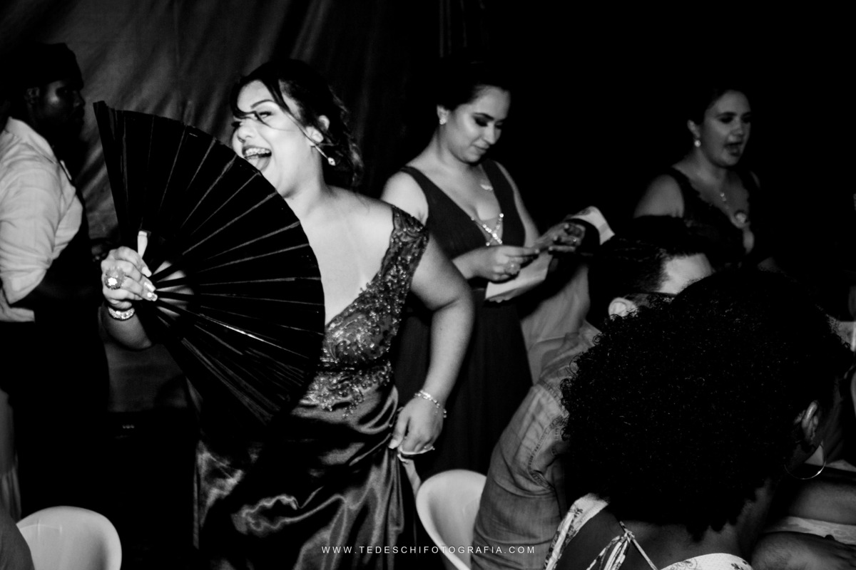 Casamento, Guararema, Fv Decoração e Assessoria, Dj Renam Mathias, Buffet Brion, Mogi das Cruzes, decoração de casamento, vestido de noiva, flores, maquiagem noiva, cabine de foto, carro da noiva, noivado mogi das cruzes, mansão das noivas, Gisele Grenza