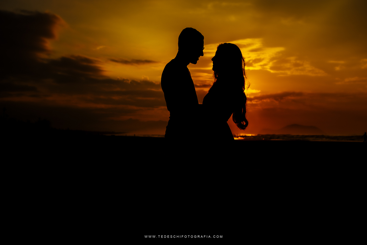 Ensaio na praia, ensaio de casal, pre wedding, ensaio de praia, casamento em mogi das cruzes, decoração de casamento, alegria de casamento, dj para casamento, casamento na praia, lugares para casamento, vestido de noiva, maquiagem para casamento