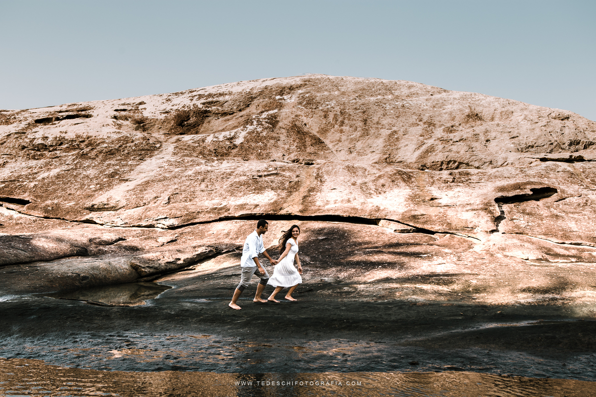 Ensaio na praia, ensaio de casal, pre wedding, ensaio de praia, casamento em mogi das cruzes, decoração de casamento, alegria de casamento, dj para casamento, casamento na praia, lugares para casamento, vestido de noiva, maquiagem para casamento