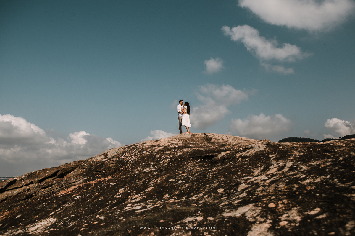 Ensaio na praia, ensaio de casal, pre wedding, ensaio de praia, casamento em mogi das cruzes, decoração de casamento, alegria de casamento, dj para casamento, casamento na praia, lugares para casamento, vestido de noiva, maquiagem para casamento