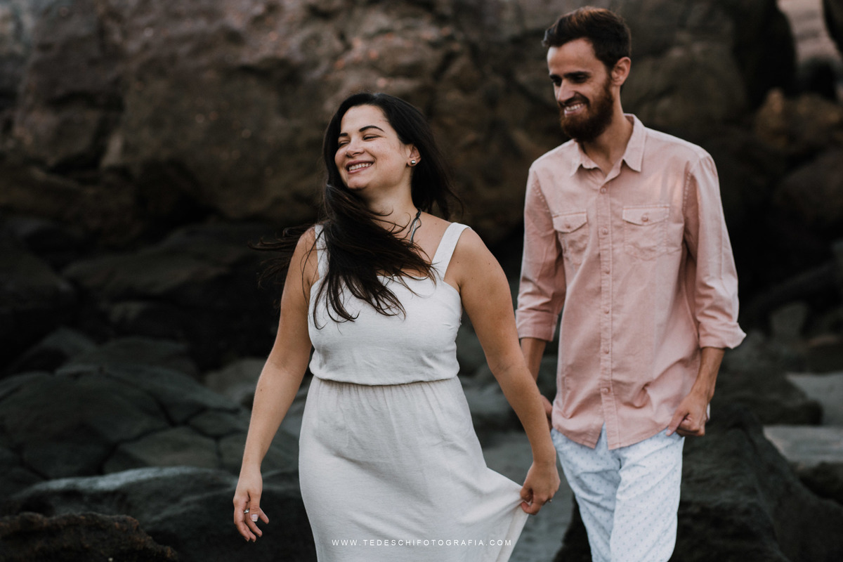 nascer do sol, praia, fotografia de casal, ensaio na praia, vestido de noiva, vestido de madrinha, maquiagem para casamento, mogi das cruzes, sitio his, dj renam mathias, dj rodrigo dantas, be boutique eventos, pinterest, como fazer fotos na praia
