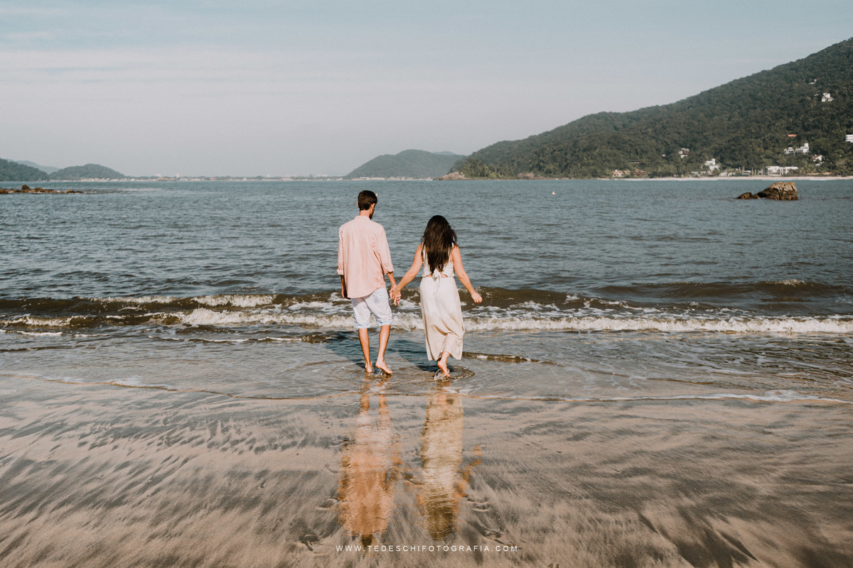 nascer do sol, praia, fotografia de casal, ensaio na praia, vestido de noiva, vestido de madrinha, maquiagem para casamento, mogi das cruzes, sitio his, dj renam mathias, dj rodrigo dantas, be boutique eventos, pinterest, como fazer fotos na praia