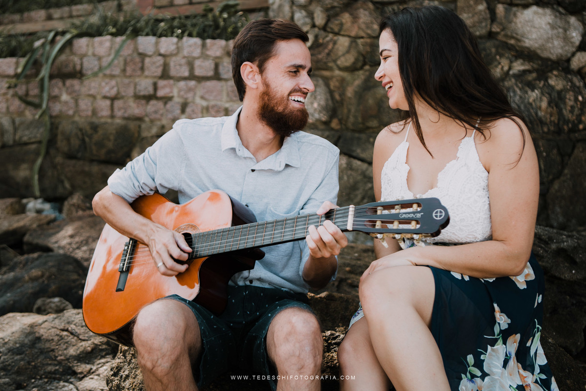 nascer do sol, praia, fotografia de casal, ensaio na praia, vestido de noiva, vestido de madrinha, maquiagem para casamento, mogi das cruzes, sitio his, dj renam mathias, dj rodrigo dantas, be boutique eventos, pinterest, como fazer fotos na praia
