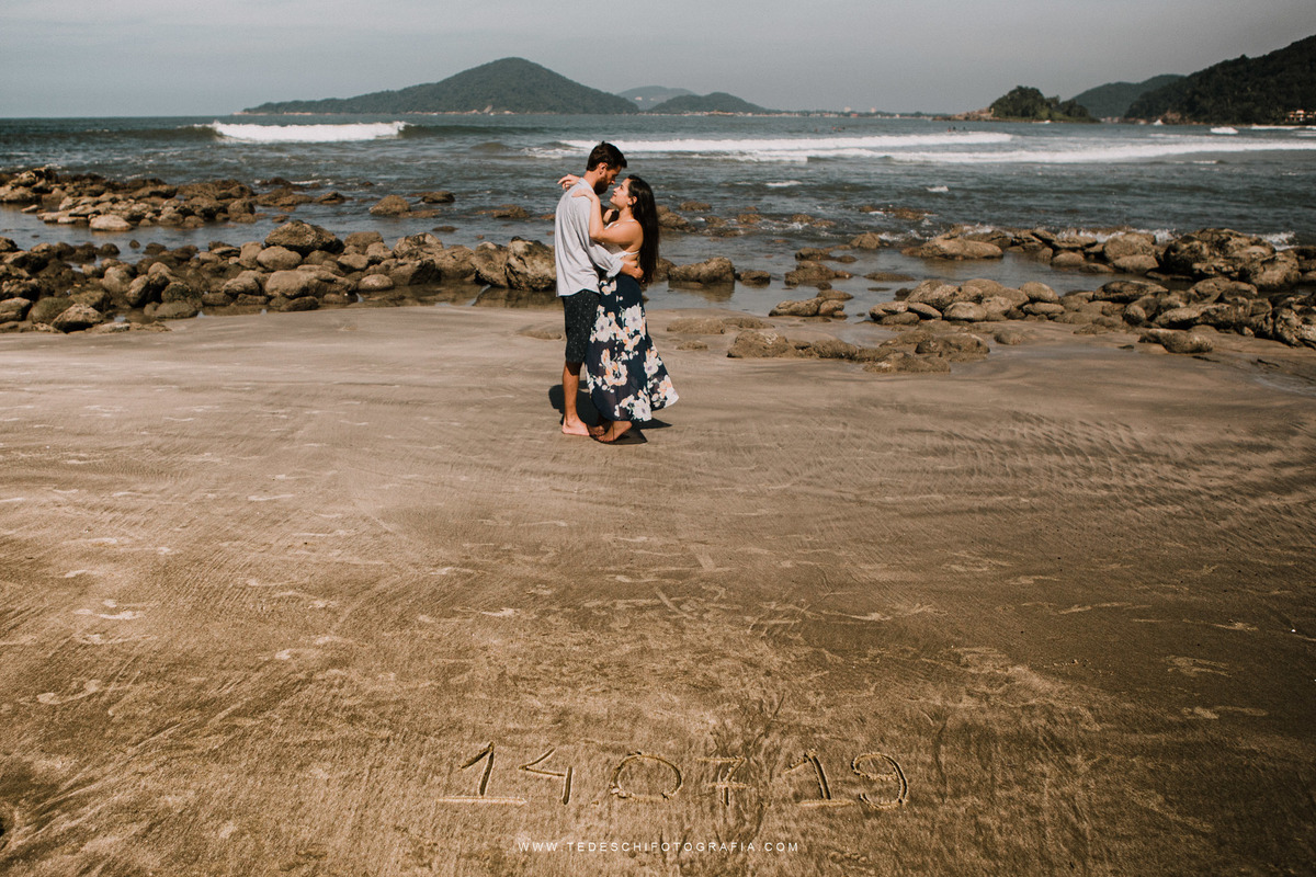 nascer do sol, praia, fotografia de casal, ensaio na praia, vestido de noiva, vestido de madrinha, maquiagem para casamento, mogi das cruzes, sitio his, dj renam mathias, dj rodrigo dantas, be boutique eventos, pinterest, como fazer fotos na praia