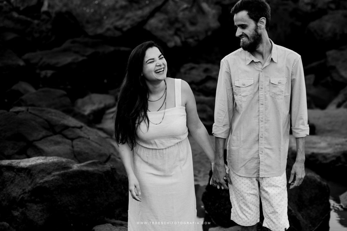 nascer do sol, praia, fotografia de casal, ensaio na praia, vestido de noiva, vestido de madrinha, maquiagem para casamento, mogi das cruzes, sitio his, dj renam mathias, dj rodrigo dantas, be boutique eventos, pinterest, como fazer fotos na praia