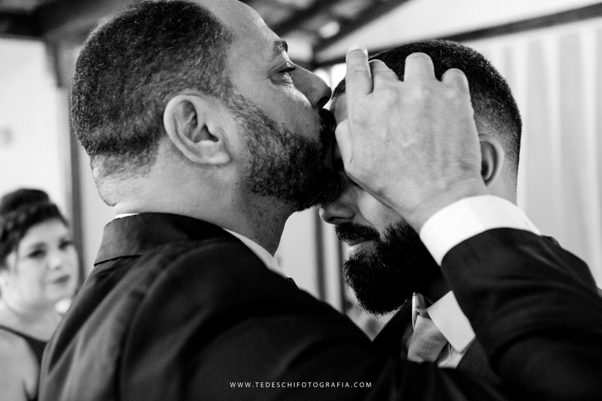 Casamento, fotografia de casamento, mogi das cruzes, sitio nha chica, maquiagem de noiva, noivas em ação, barbearia ipiranga, decoração de casamento, vestido de noiva, maquiagem de noiva, making of da noiva, making of do noivo
