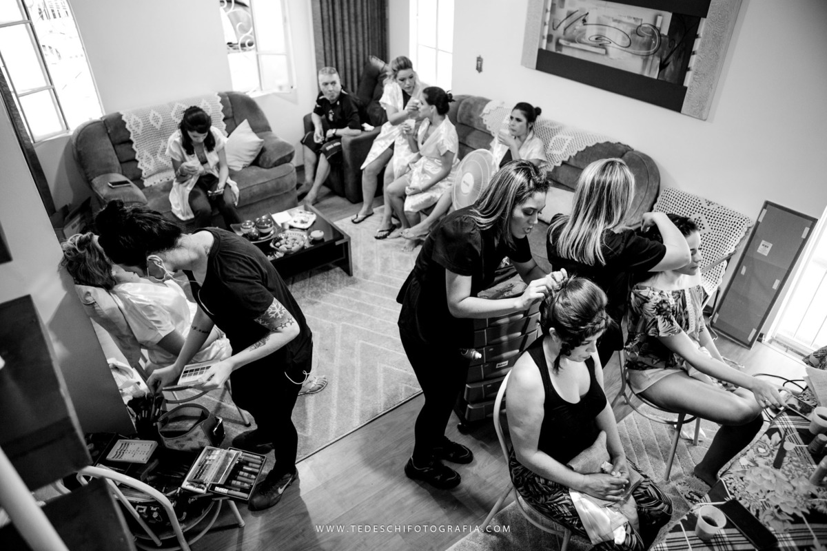 Casamento, fotografia de casamento, mogi das cruzes, sitio nha chica, maquiagem de noiva, noivas em ação, barbearia ipiranga, decoração de casamento, vestido de noiva, maquiagem de noiva, making of da noiva, making of do noivo