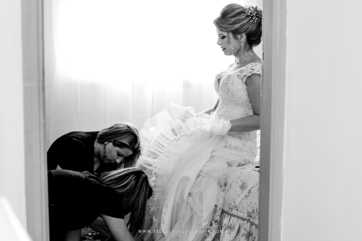 Casamento, fotografia de casamento, mogi das cruzes, sitio nha chica, maquiagem de noiva, noivas em ação, barbearia ipiranga, decoração de casamento, vestido de noiva, maquiagem de noiva, making of da noiva, making of do noivo