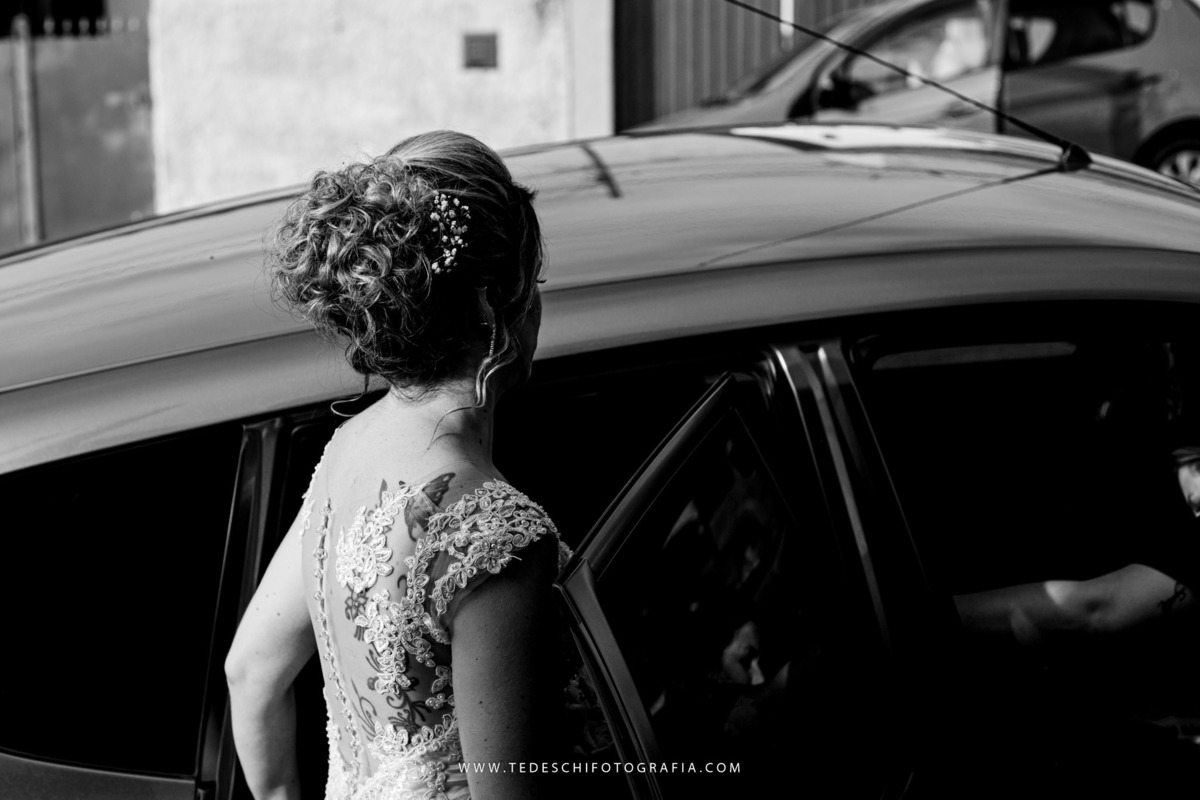 Casamento, fotografia de casamento, mogi das cruzes, sitio nha chica, maquiagem de noiva, noivas em ação, barbearia ipiranga, decoração de casamento, vestido de noiva, maquiagem de noiva, making of da noiva, making of do noivo