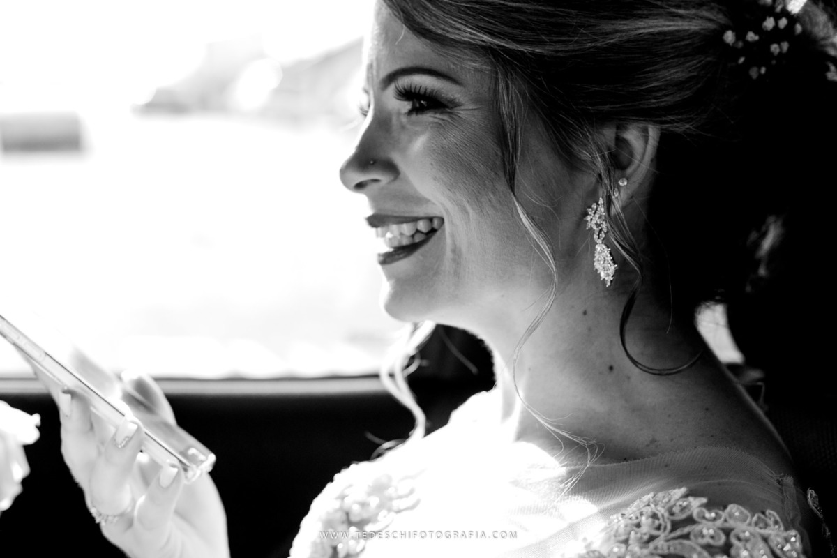 Casamento, fotografia de casamento, mogi das cruzes, sitio nha chica, maquiagem de noiva, noivas em ação, barbearia ipiranga, decoração de casamento, vestido de noiva, maquiagem de noiva, making of da noiva, making of do noivo