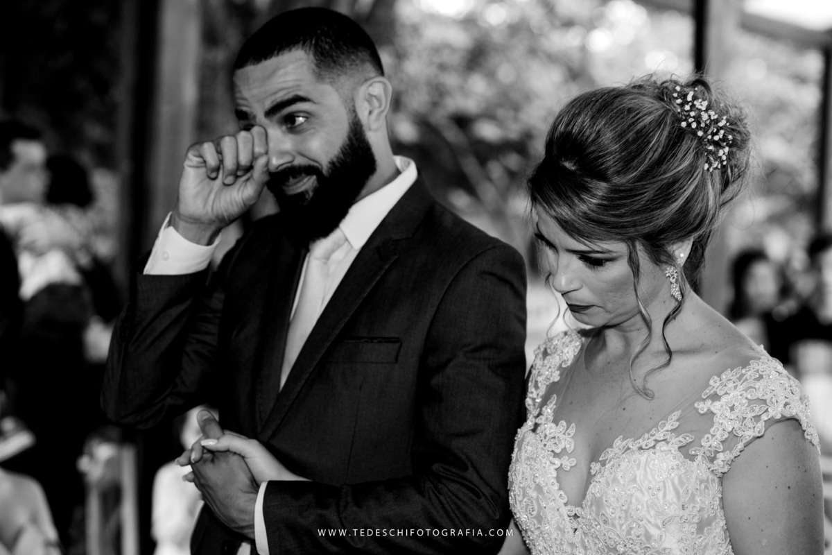 Casamento, fotografia de casamento, mogi das cruzes, sitio nha chica, maquiagem de noiva, noivas em ação, barbearia ipiranga, decoração de casamento, vestido de noiva, maquiagem de noiva, making of da noiva, making of do noivo