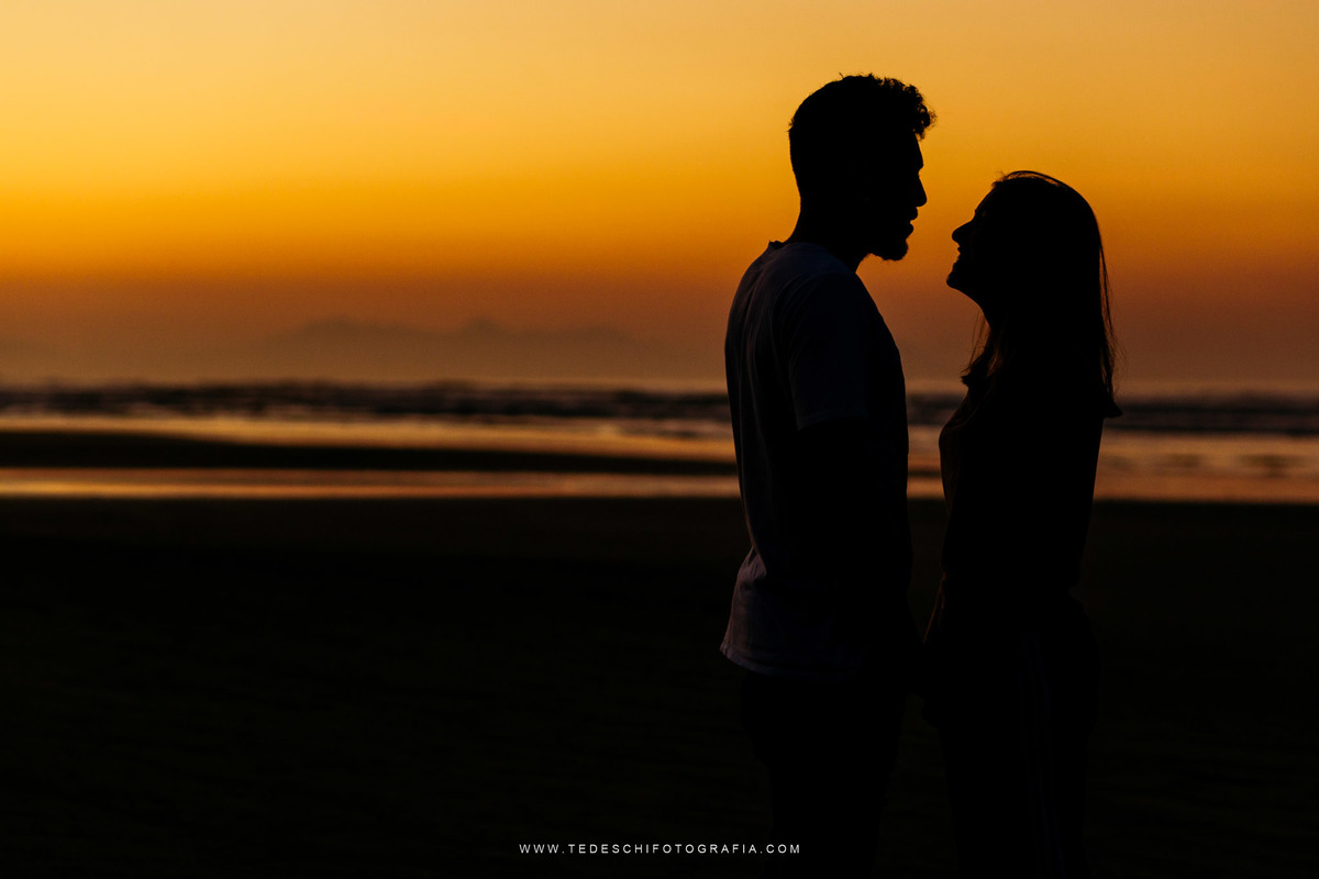 Ensaio na praia, mogi das cruzes, riviera, por do sol, nascer do sol, barra do una, barra do sahy, guaruja, são paulo, como fazer um ensaio na praia, poses de ensaio, como ser modelo, ensaio na areia, fim de tarde praia jurupinga