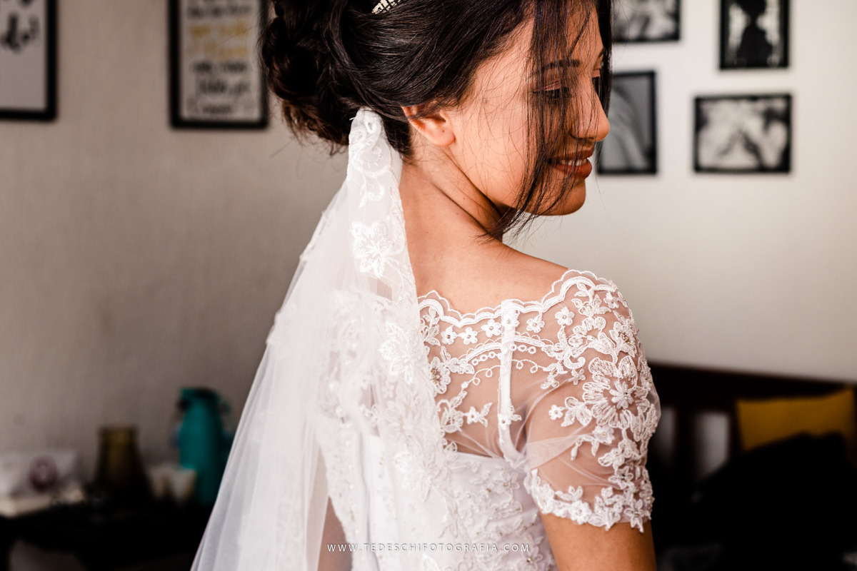 Mairiporã, São Paulo, casamento no campo, Espaço canto das águas, trinity orquestra sinfonica, vestido de noiva, casamento de noiva, buffet para casamentos, matheus maquiador, maquiagem de casamento, aliança, terno de noivo