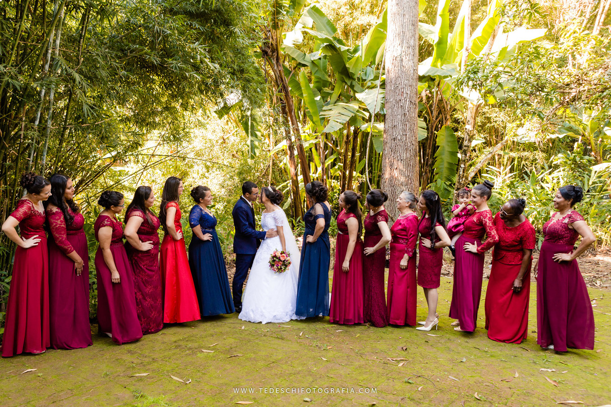 Mairiporã, São Paulo, casamento no campo, Espaço canto das águas, trinity orquestra sinfonica, vestido de noiva, casamento de noiva, buffet para casamentos, matheus maquiador, maquiagem de casamento, aliança, terno de noivo