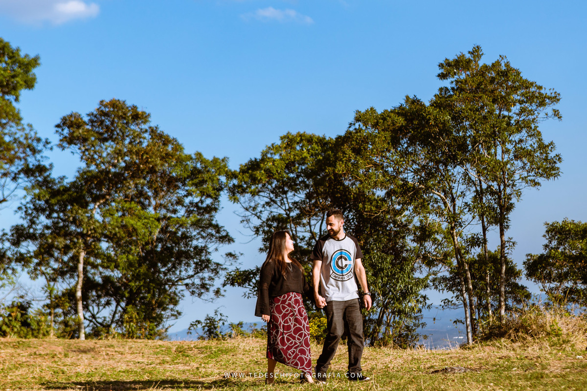 Pico do Urubu, Mogi das Cruzes, São Paulo, ensaio de casal, ensaio no parque, ensaio no pico, asa delta, pedras, por do sol, decoração de casamento, casamento no pico do urubu, ensaio no pico, pre wedding 