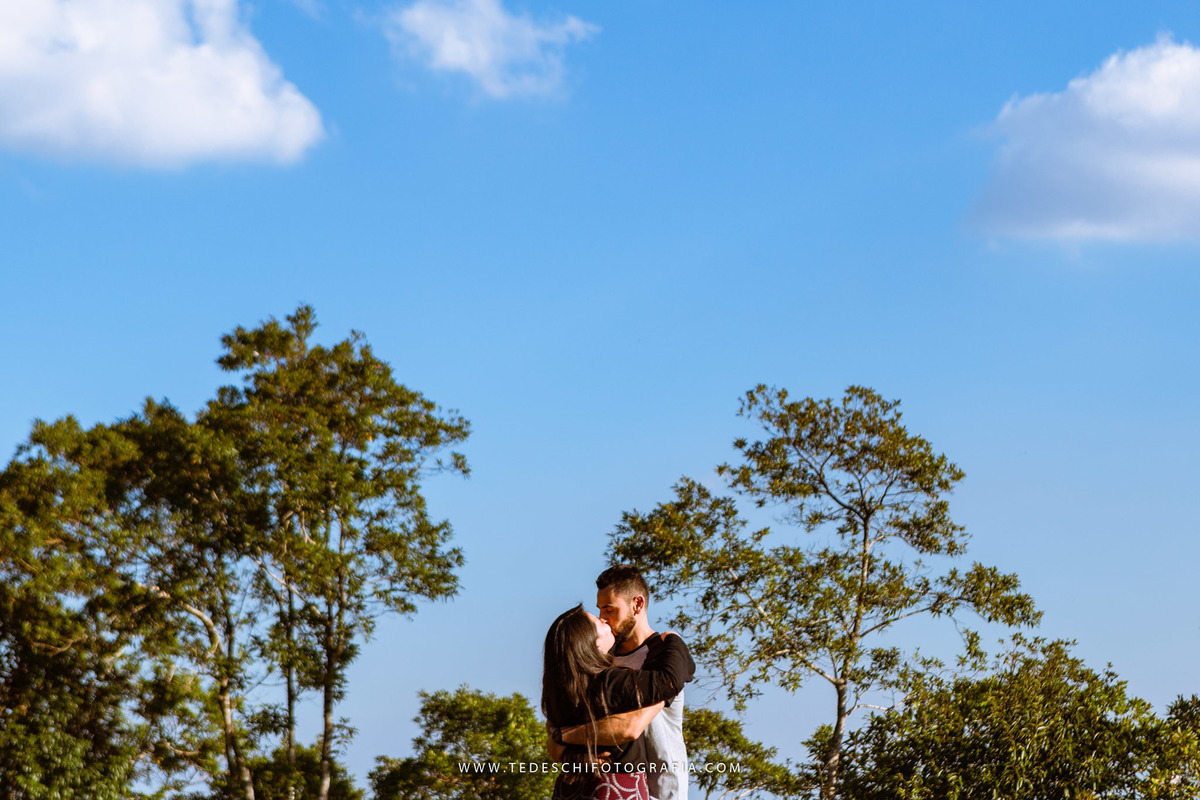 Pico do Urubu, Mogi das Cruzes, São Paulo, ensaio de casal, ensaio no parque, ensaio no pico, asa delta, pedras, por do sol, decoração de casamento, casamento no pico do urubu, ensaio no pico, pre wedding 