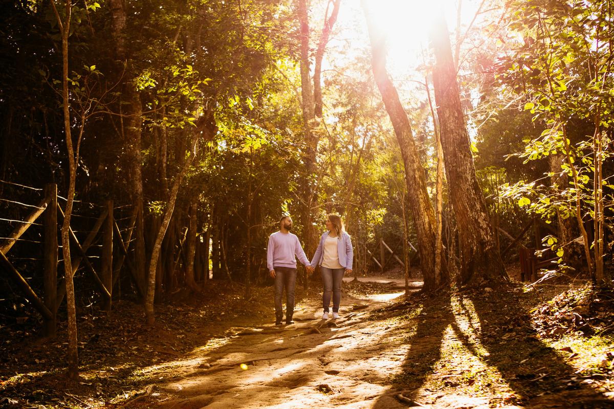 Guararema, São Paulo, Ensaio de casal, Mogi das cruzes, vestido de noiva, casamentos mogi das cruzes, aliança de casamentos, ensaios no campo, ensaio em guararema, fotografia de casamento, fotografo de casamento, 