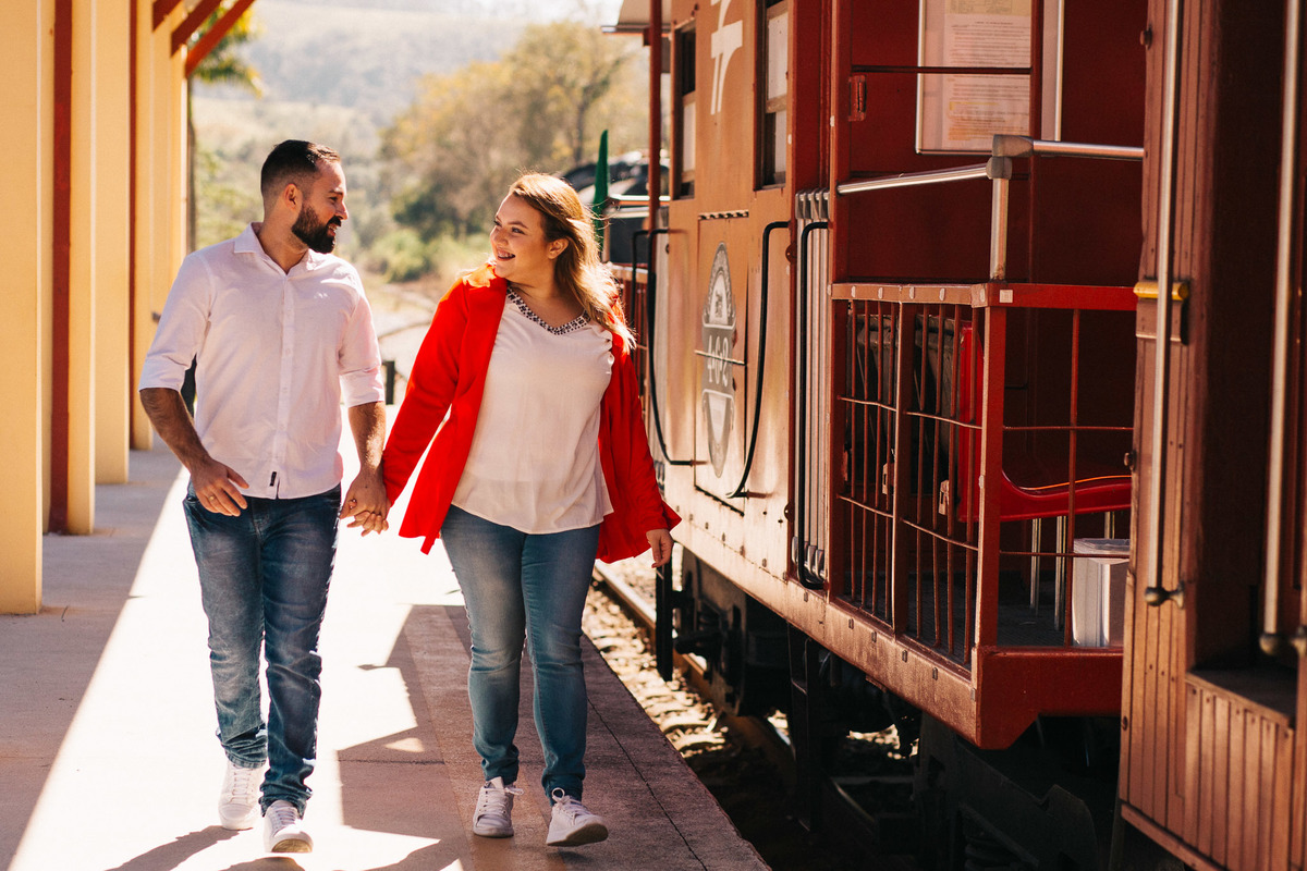 Guararema, São Paulo, Ensaio de casal, Mogi das cruzes, vestido de noiva, casamentos mogi das cruzes, aliança de casamentos, ensaios no campo, ensaio em guararema, fotografia de casamento, fotografo de casamento, 