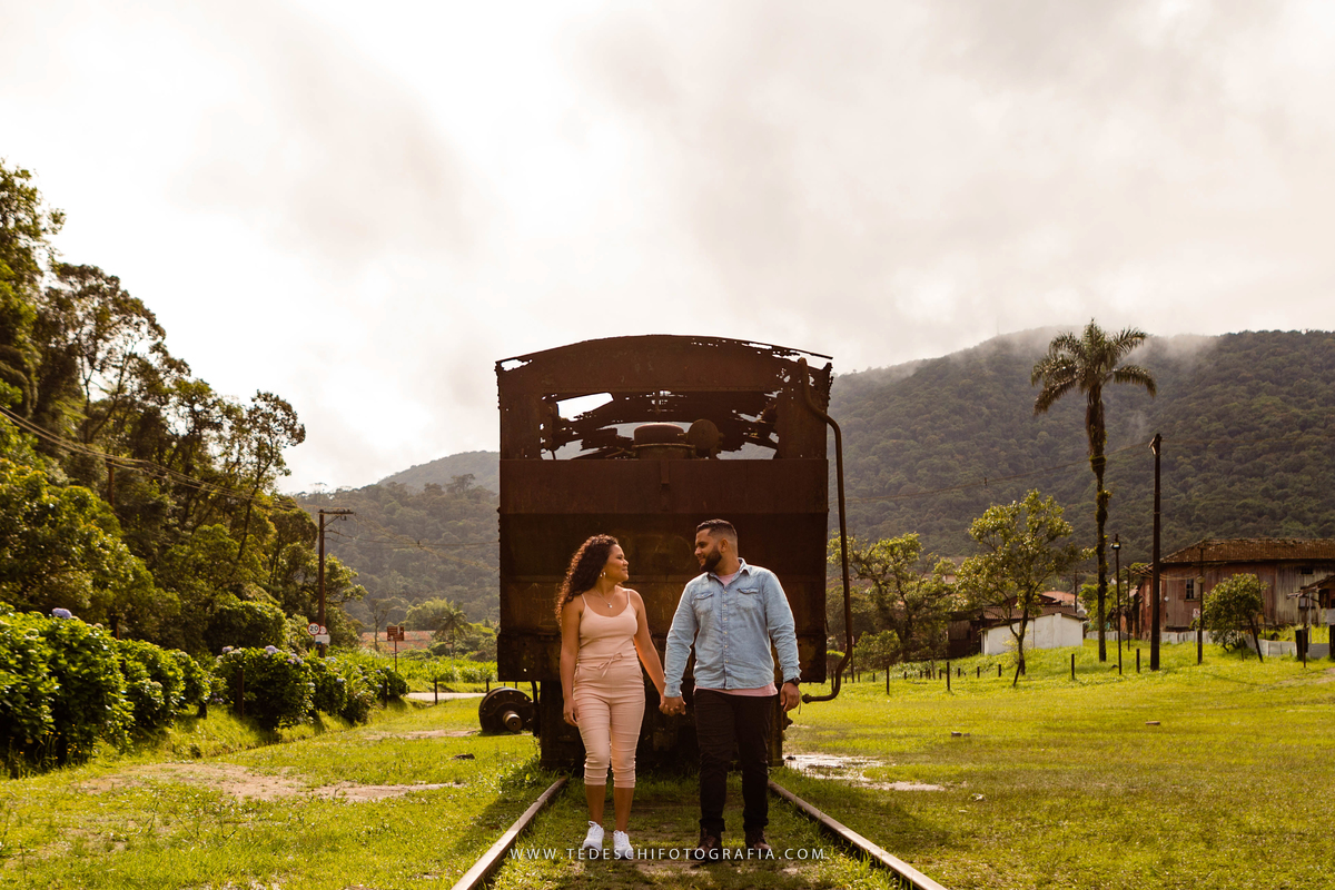 Ensaio de casamento, pre casamento, onde fazer um ensaio de casamento, ensaio em paranapiacaba, o que fazer em paranapiacaba, indicação de lugares para pre casamento, estou noiva e quero casar, meu noivo não gosta de fotos, fotografia para casamento, 