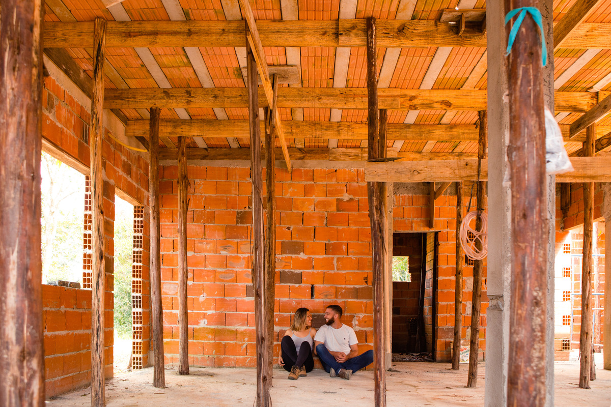 Ensaio pre wedding, casa, construção, ensaio de casal, mogi das cruzes, casamento, decoração de casamento, casamento na praia, tudo sobre casamento, 