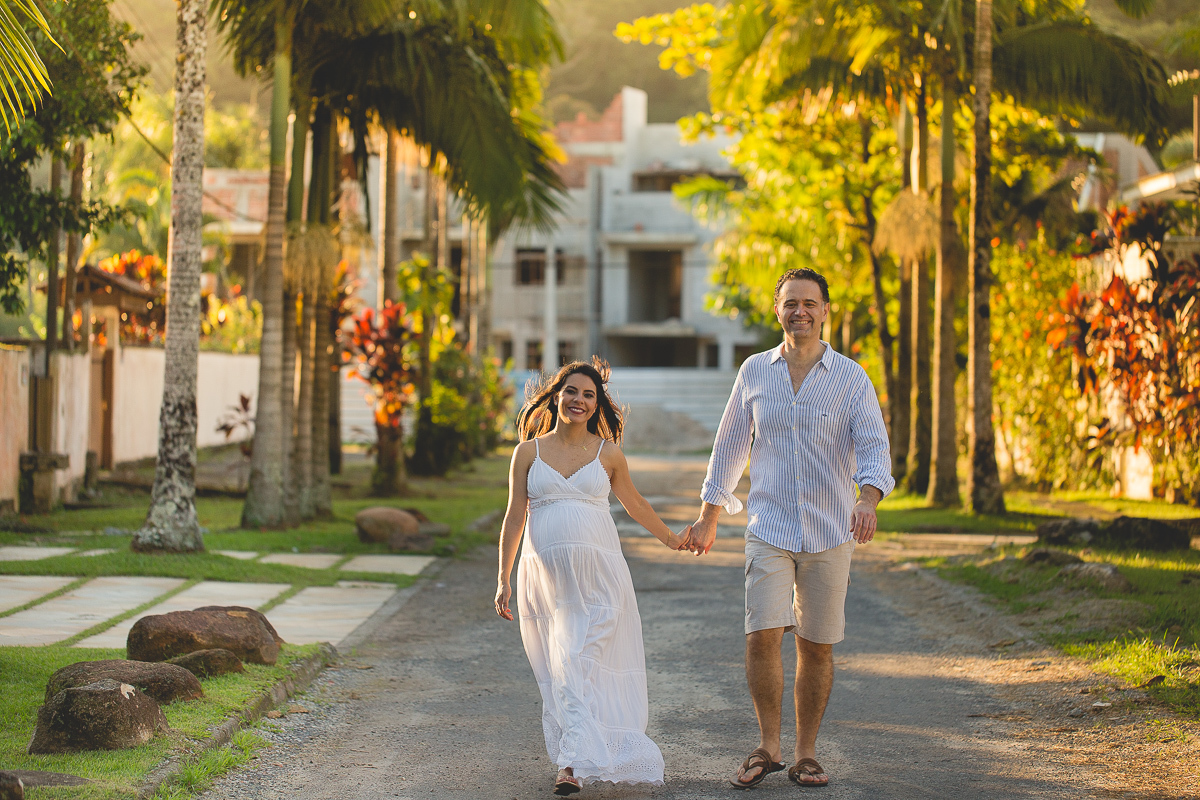ensaio gestante em externa feito em curitiba com Gustavo Sousa Fotografia