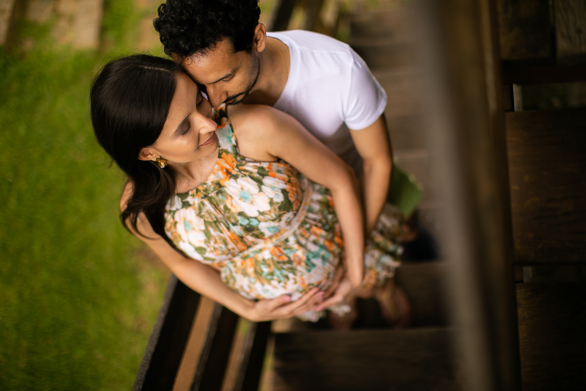 Gustavo Sousa fotografia de gestante. Book de grávida no Bosque do Alemão.