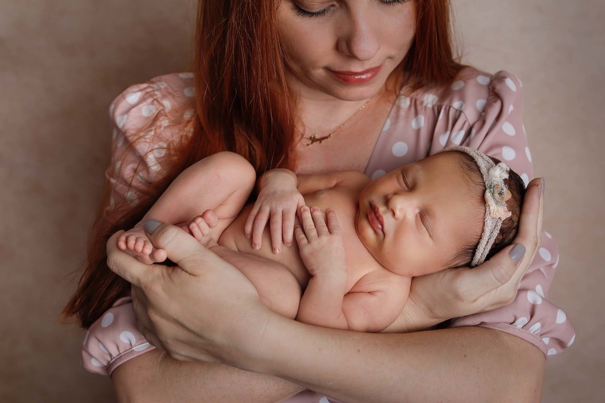 Gustavo Sousa fotografia ensaio de recém-nascido newborn em Maringá.