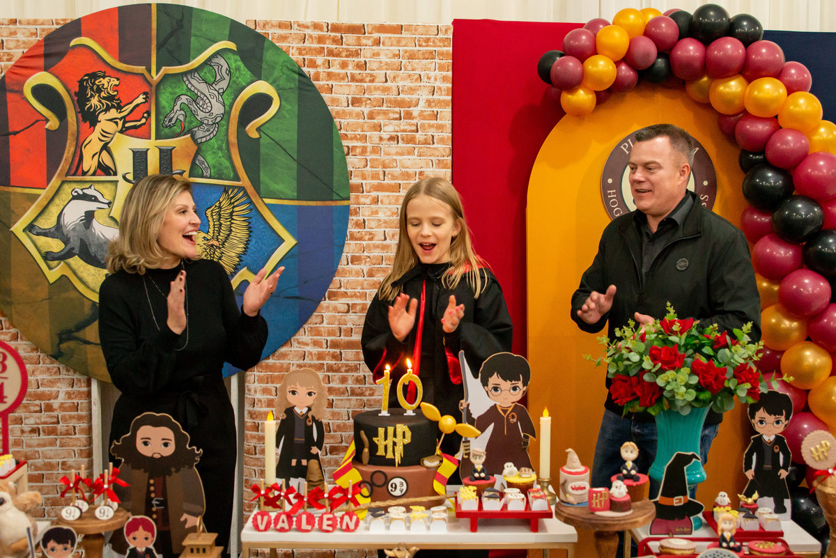 Hora do parabéns em festa de aniversário infantil do Harry Potter