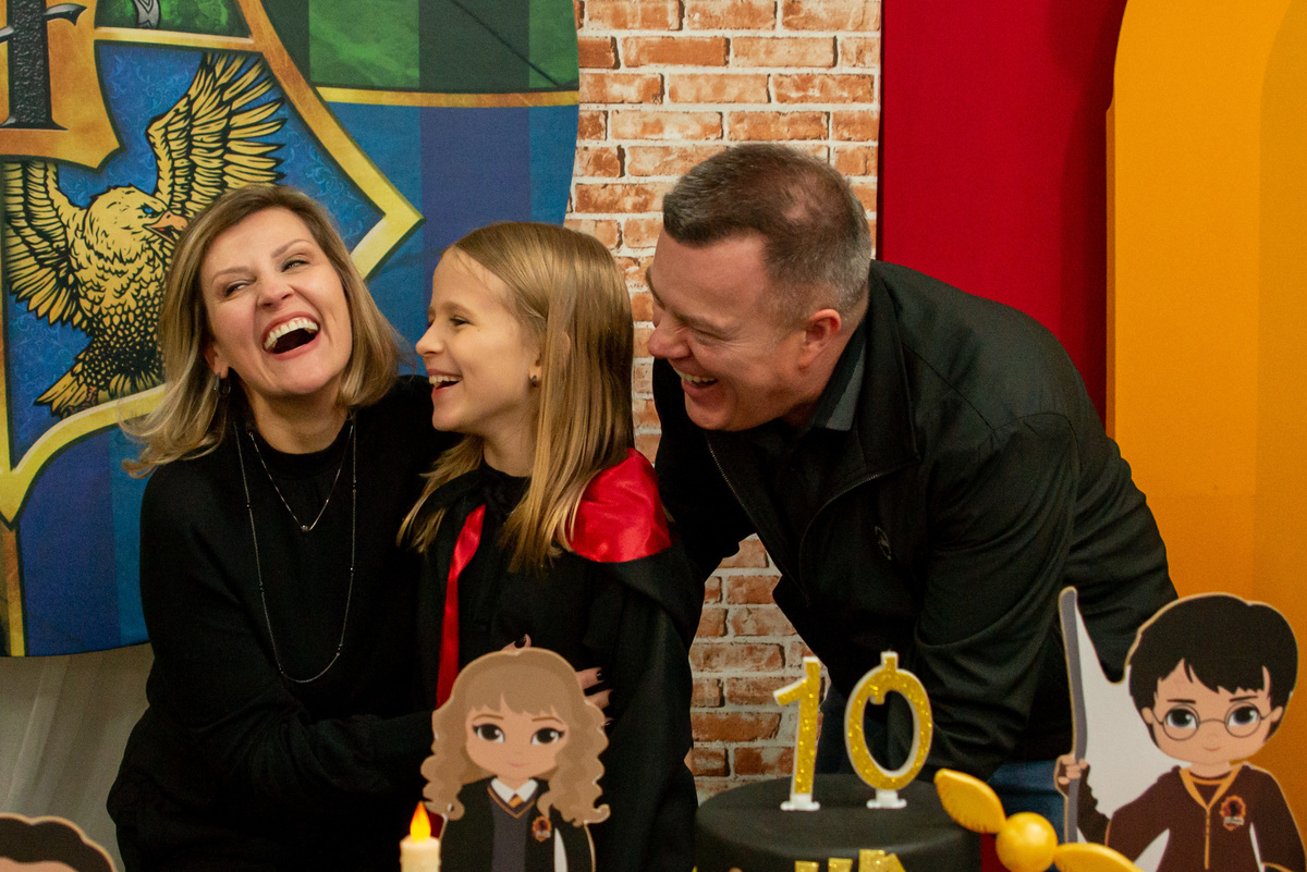 foto espontânea de aniversário infantil, decoração do Harry Potter