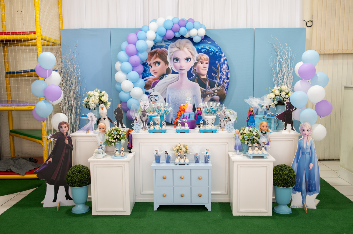 Decoração de festa infantil da Frozen - Art Festas - Montenegro - RS