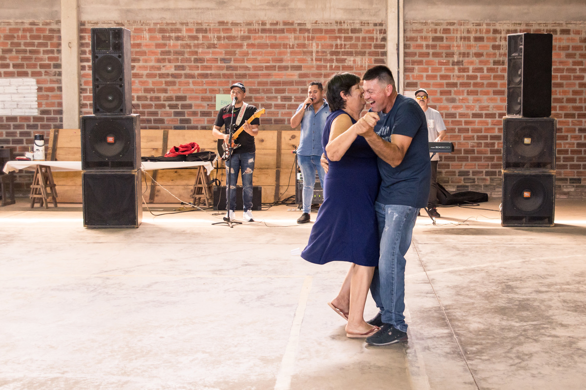 Festa de Primeira Comunhão - Muda Boi - hora do baile com música ao vivo