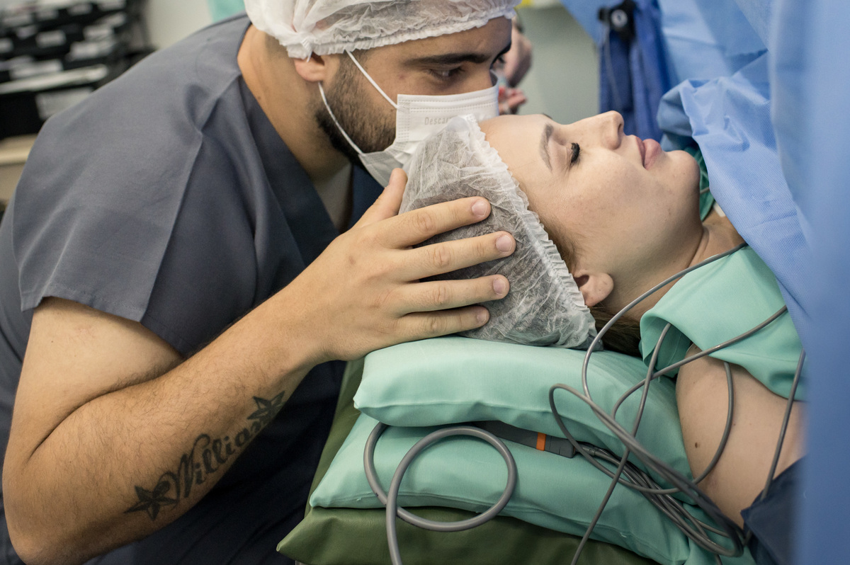 papai e mamãe minutos antes do parto