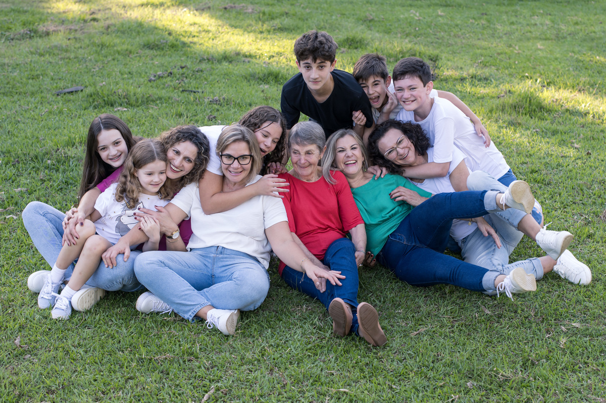 Ensaio externo, foto espontânea com toda a família