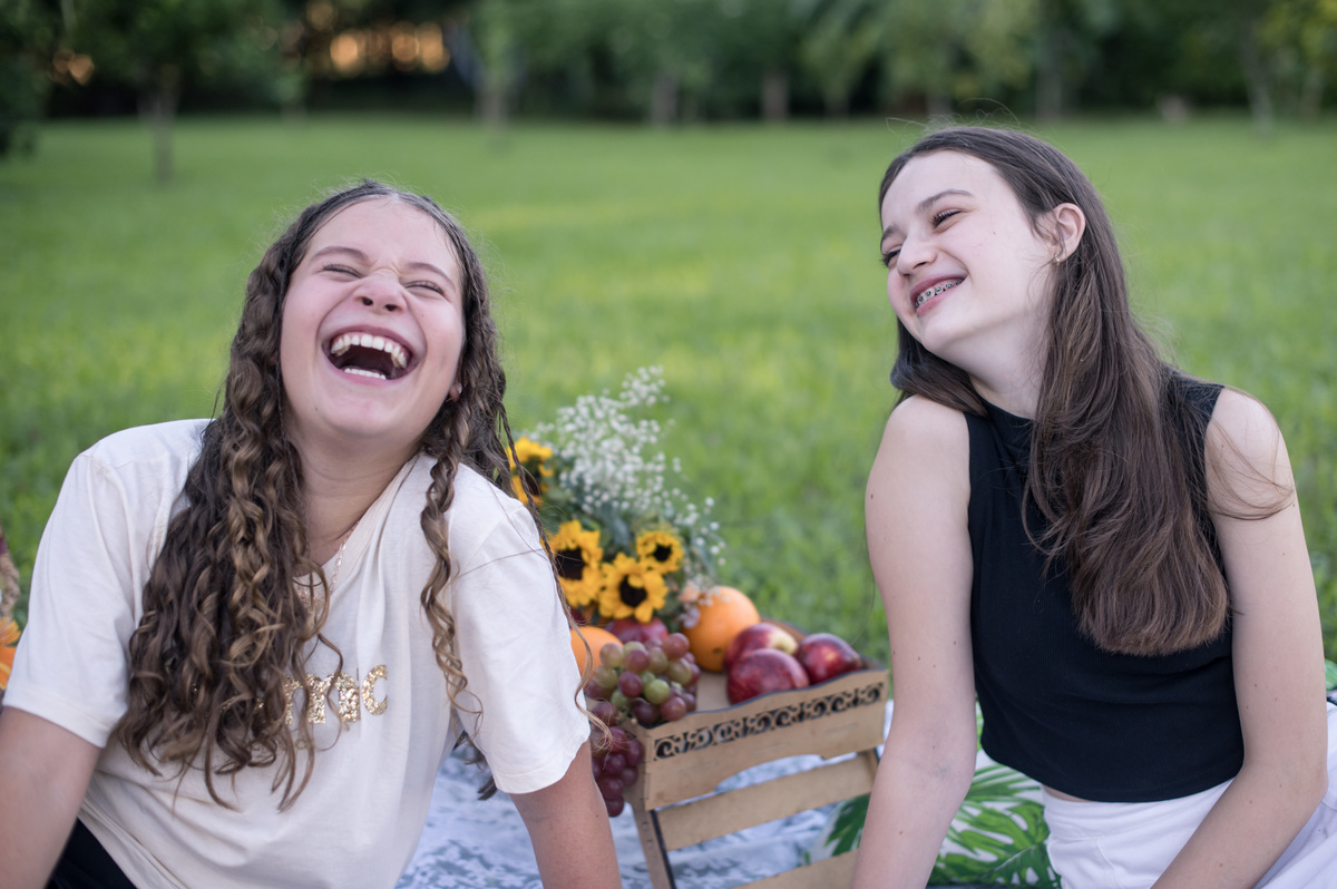 Ensaio externo, foto descontraída das amigas
